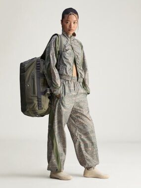 Adidas by Stella McCartney Printed Woven Windbreaker Track Pants Womens S JN2212